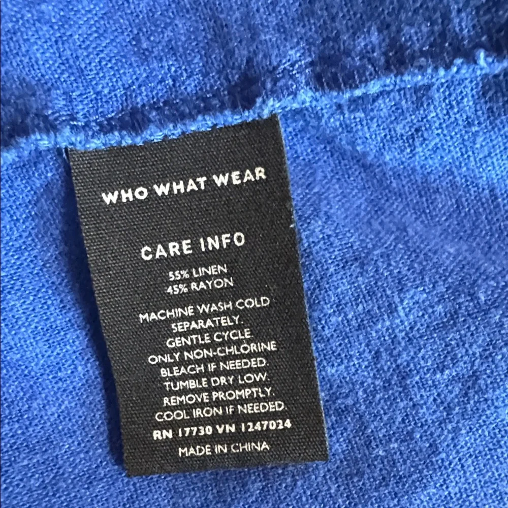 Who What Wear Blue 55% linen 45% cotton puff sleeve midi dress.2 pockets.Size XL